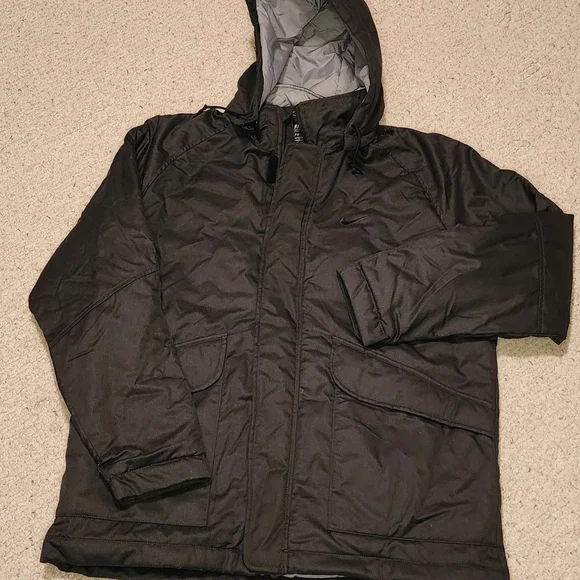 Vintage Nike Men's Black Puffer Jacket - Picture 1 of 6
